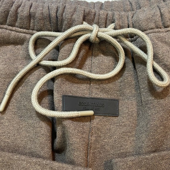 fear of god essentials 2024 heather wood lounge sweatpants - Picture 4 of 8